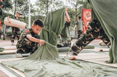 拥抱自然挑战：户外拓展训练